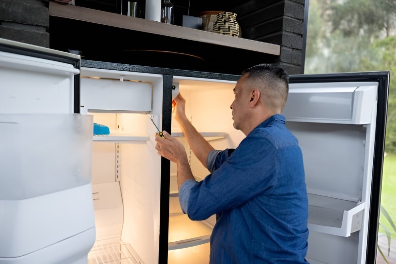 Refrigerator repair in Miami Shores